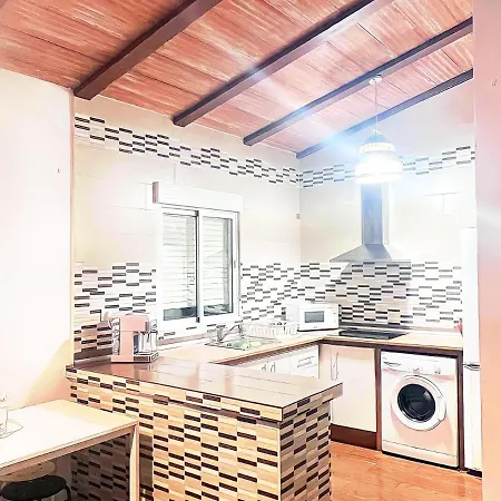 Chalet Con Piscina Privada Y Aire Condicionado Holiday home